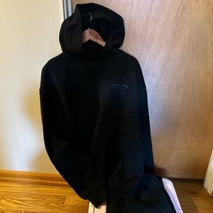 White Fox project 5 matching sweat set